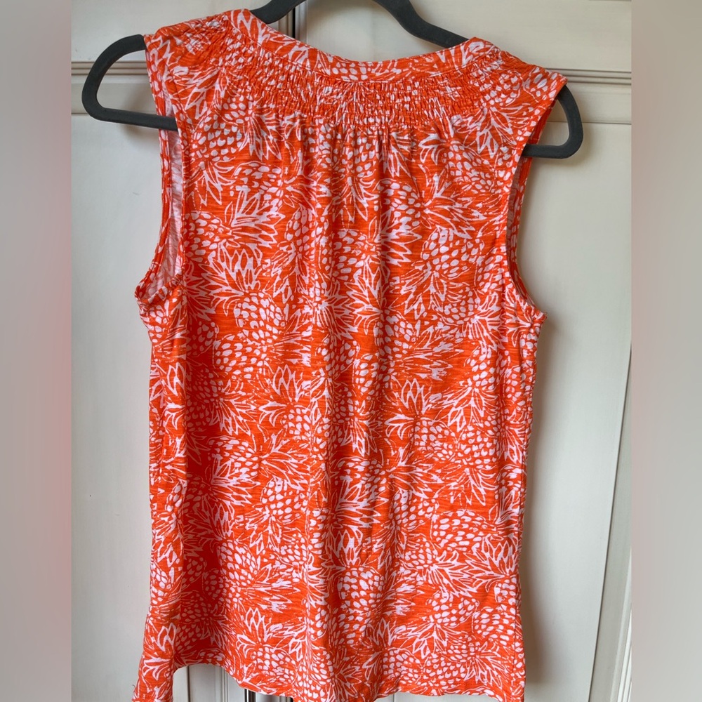 Caribbean Joe large orange sleeveless top. Cute pineapple pattern!! - Picture 2 of 3